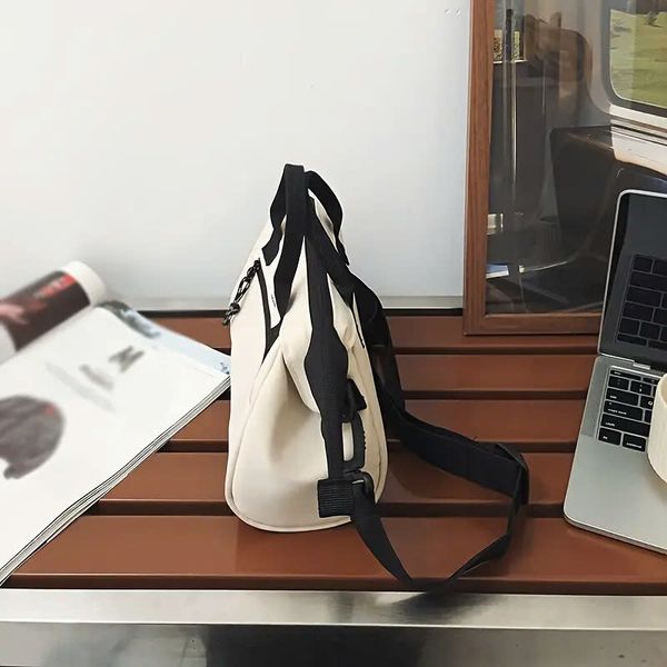 OEM ODM Custom Crossbody Bags – Lightweight Nylon - UMO TC561509