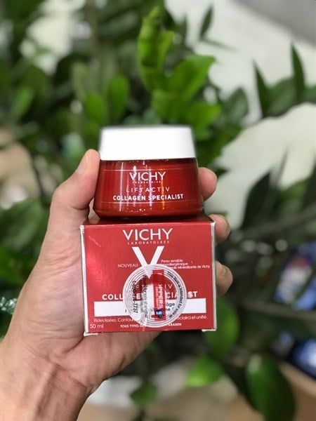  Kem dưỡng Vichy Liftactiv Collagen Specialist Peptides+ Vitamin C 50ml 