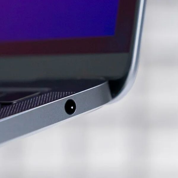 MacBook Pro 13-inch 2022 jack 3.5mm