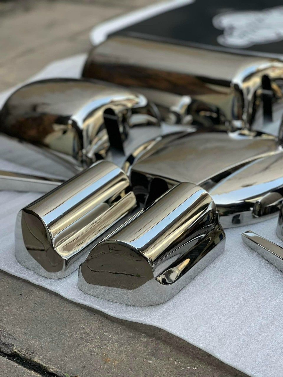 Ốp gương ( Kính) xe tải HINO FC