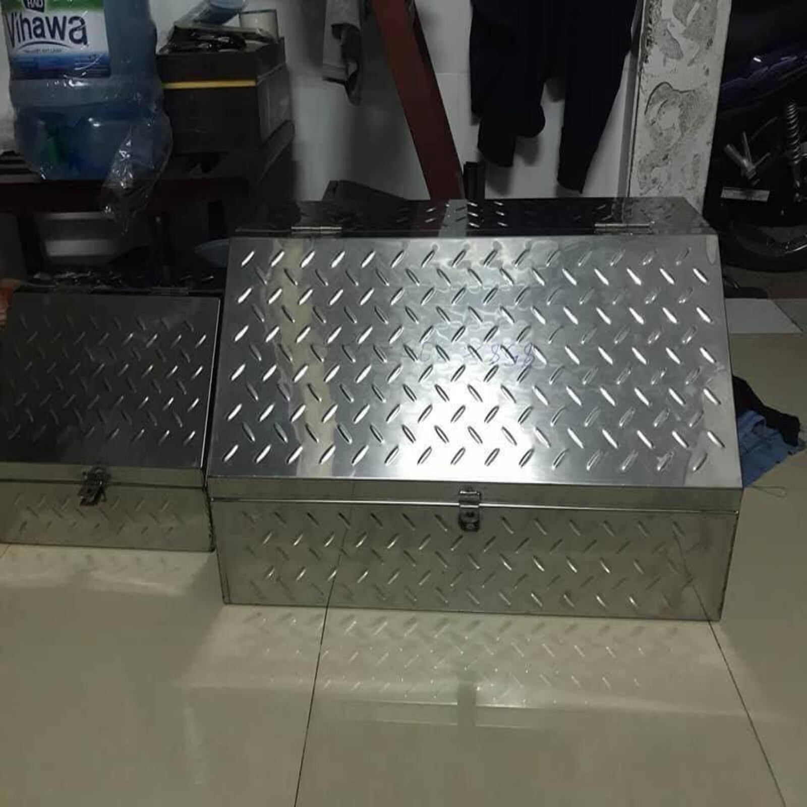 Thùng đồ nghề dập inox lá me đủ kích thước