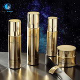  Bộ đựng mỹ phẩm nhựa màu gold và silver 