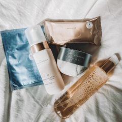 Khăn giấy ướt tẩy trang Rituals of namaste Cleansing Wipes 10pcs