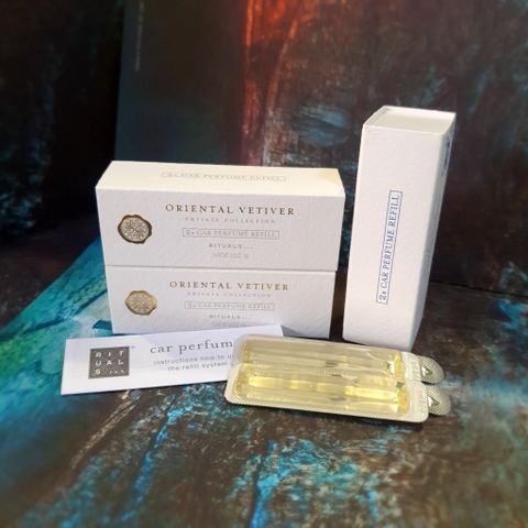 Sáp thơm ô tô The Rituals of Vertiver Car perfume