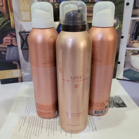 Sữa tắm tạo bọt the Rituals of Love foaming shower gel 200ml - phiên bản giới hạn