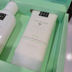 Kem dưỡng cho bé  Rituals TINY Mild & Softening Body Lotion 200ml