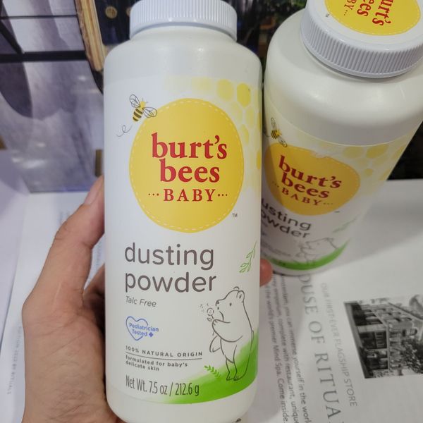 Phấn rôm Burt’s Bees Baby dusting powder 212g
