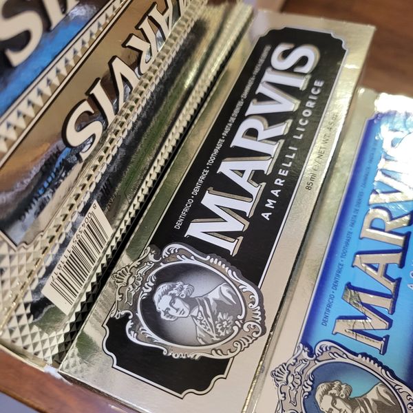 Kem đánh răng Marvis Amarelli Licon toothpaste 85ml