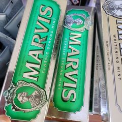 Kem đánh răng Marvis Classic strong toothpaste 85ml