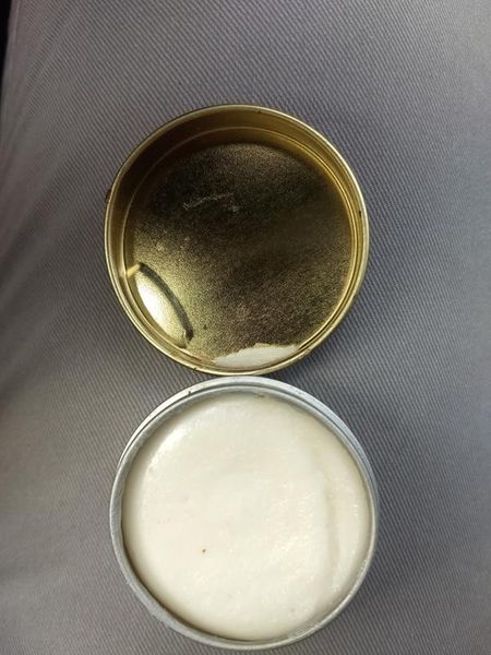 Sáp Dưỡng da Tay Burt’s Bee Lemon Butter hand salve 85g