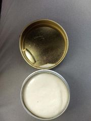 Sáp Dưỡng da Tay Burt’s Bee Lemon Butter hand salve 85g