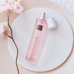 Xịt thơm tóc & cơ thể The Rituals hair and body mist Sakura 50ml