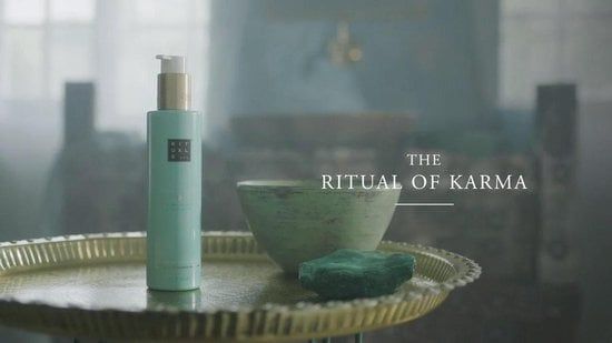 Dầu tắm dưỡng ẩm The Rituals of Karma shower oil 200ml