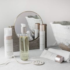 Gel rửa mặt tạo bọt THE RITUAL OF NAMASTE Gentle Cleansing Foam 150ml