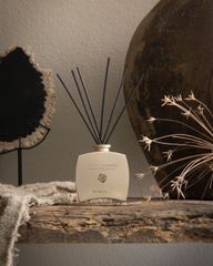 Tinh dầu tán hương SWEET JASMINE Ritual Private Collection Fragrance Sticks 450ml