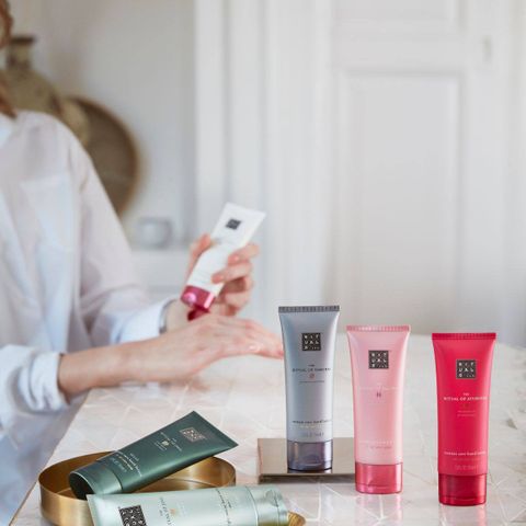 Kem dưỡng da tay Rituals of Sakura Hand lotion 70ml