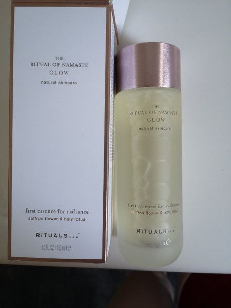 Huyết thanh nền cấp ẩm dưỡng da The Ritual of Namasté First Essence Glow Collection 150ml