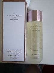 Tinh chất nền cấp ẩm dưỡng da The Ritual of Namasté First Essence Glow Collection 150ml