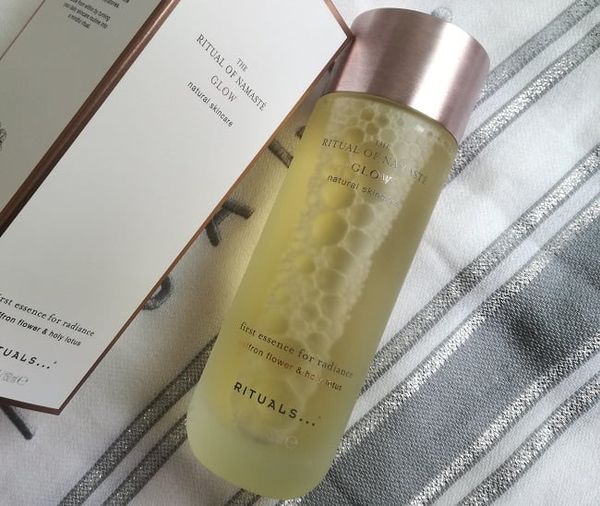 Tinh chất nền cấp ẩm dưỡng da The Ritual of Namasté First Essence Glow Collection 150ml