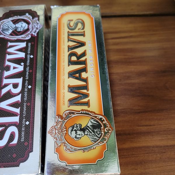 Kem đánh răng Marvis Ginger Mint toothpaste 85ml