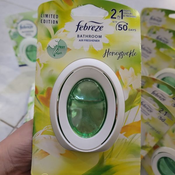 Tinh dầu khử mùi Toilet Febreze Honey Suckle 7.5ml