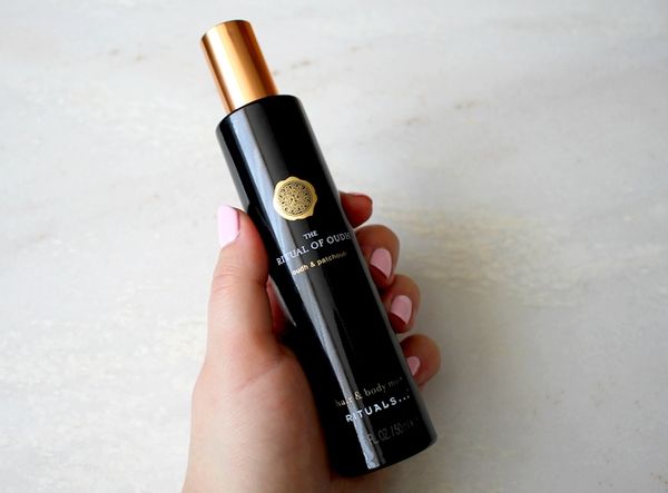 Xịt thơm tóc & cơ thể The Rituals hair and body mist of Oudh 50ml