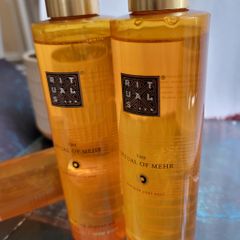 Dầu tắm dưỡng ẩm The Rituals of Mehr shower oil - doucheolie 200ml