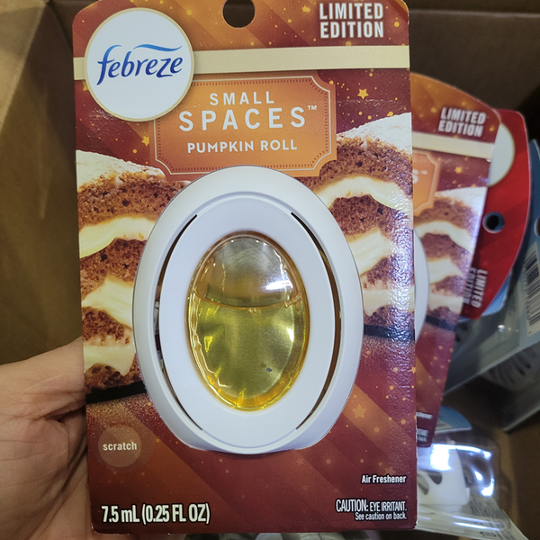Tinh dầu khử mùi Toilet Febreze Pumpkin Roll 7.5ml