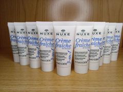 Sữa Tẩy trang kết hợp dưỡng ẩm 3in1 Nuxe cream fraiche de beaute 48h