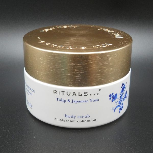 Muối tắm tẩy da chết Rituals Tulip Amsterdam Body Scrub 200g