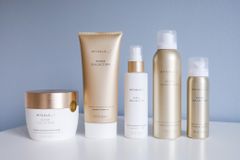 Xịt tăng phồng làm bồng bềnh cho tóc The Rituals Hair mousse volumisante 200ml