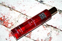 Xịt thơm tóc & cơ thể The Rituals hair and body mist Ayurveda 50ml