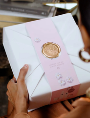 Gift set - bộ quà tặng cao cấp tắm dưỡng thể và Nến thơm The rituals of sakura