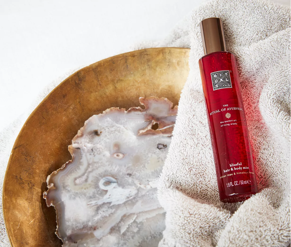 Xịt thơm tóc & cơ thể The Rituals hair and body mist Ayurveda 50ml