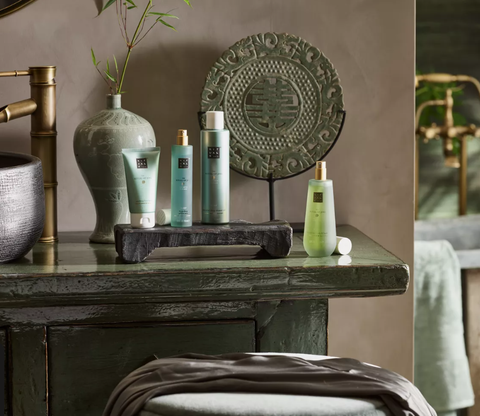 Dầu tắm cao cấp dưỡng ẩm The Rituals of Jing shower oil - doucheolie 200ml