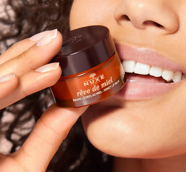Sáp dưỡng môi dạng Nuxe reve de Miel Honey lip Balm Ultra- nourishing and repairing