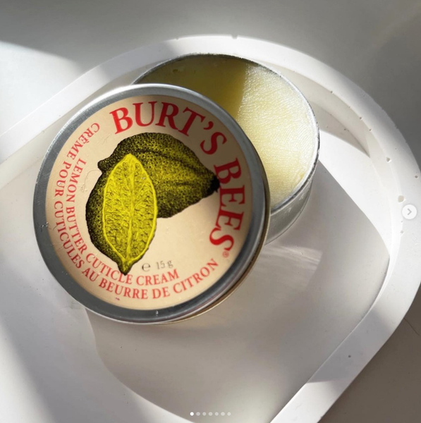 Sáp Dưỡng Móng Tay Burt’s Bee Lemon Butter Cuticle Cream 17g