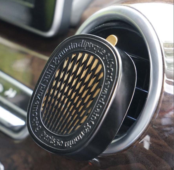 Kẹp thơm xe Diptyque Car Diffuser And Insert 34 Boulevard Saint Germain 2.1g