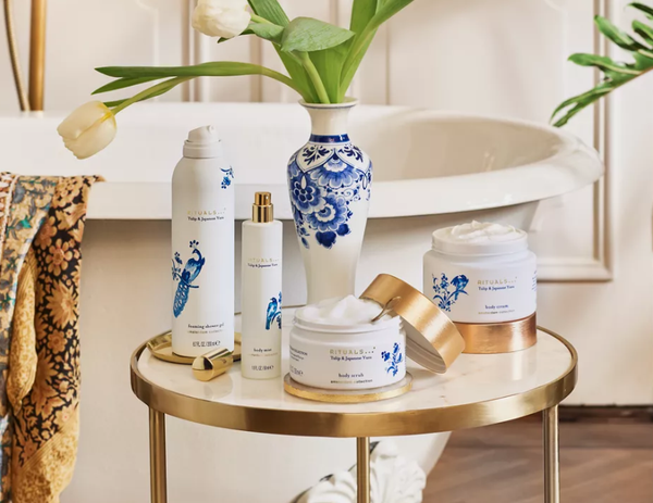 Muối tắm tẩy da chết Rituals Tulip Amsterdam Body Scrub 200g