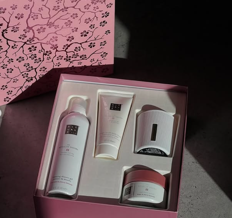Gift set - The Rituals of Sakura size M 2024