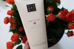 Tắm gội cho bé  Rituals TINY mild hair & body wash 200ml