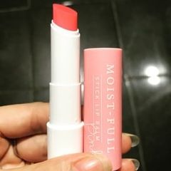 Son dưỡng môi có màu Missha Moist – full Stick Lip Balm