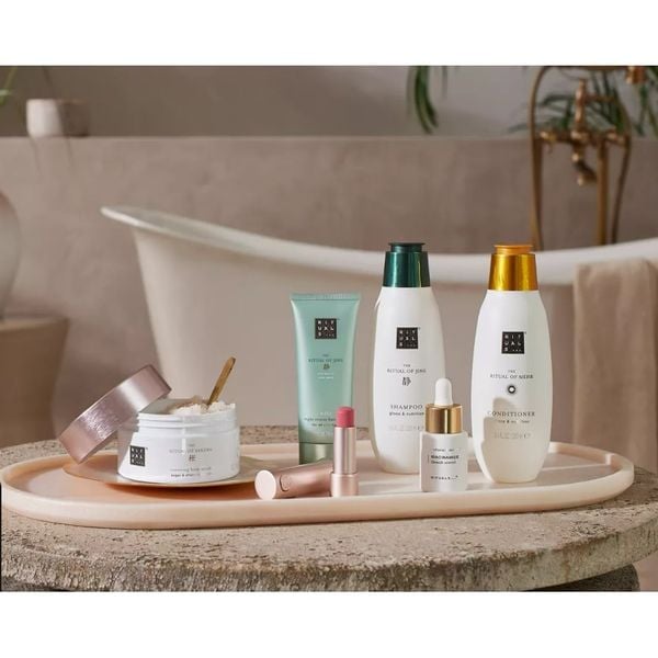 Dầu gội chăm sóc tóc và giữ màu dành cho tóc nhuộm 5 mùi hương dòng truyền thống Rituals