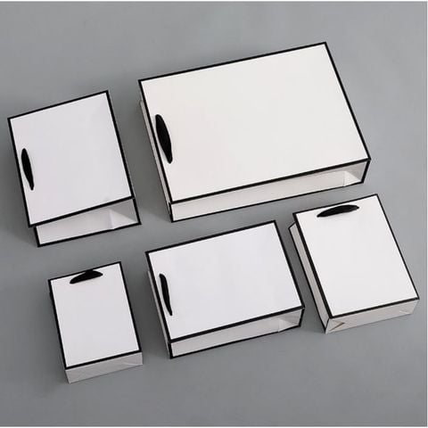 Túi giấy xách quà tặng 2 quai nhiều kích thước