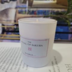 Nến thơm Rituals of Sakura Scented Candle dòng classic 290g