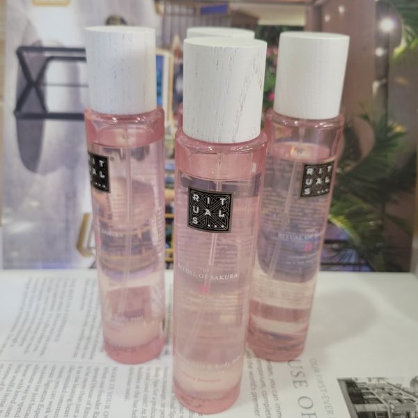 Xịt thơm tóc & cơ thể The Rituals hair and body mist Sakura 50ml