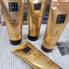 Tẩy tế bào chết da tay Rituals of Ayurveda hand scrub 100ml