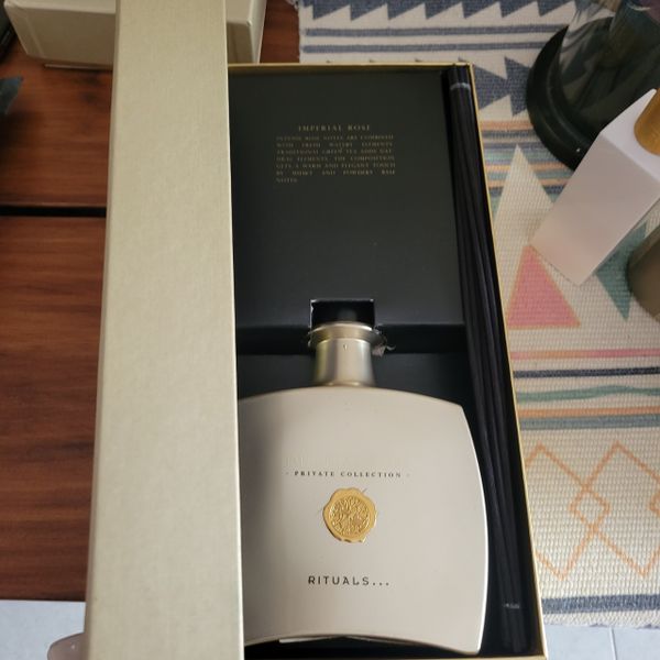 Tinh dầu tán hương SWEET JASMINE Ritual Private Collection Fragrance Sticks 100ml