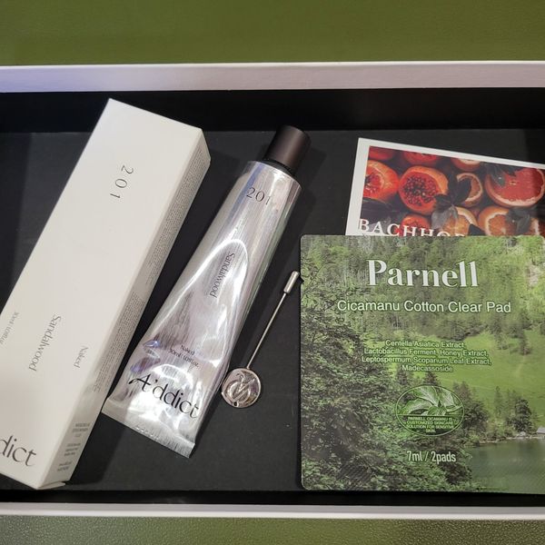 Nước hoa khô Addict 201 Solid Perfume SANDALWOOD - cận Date 12/2024