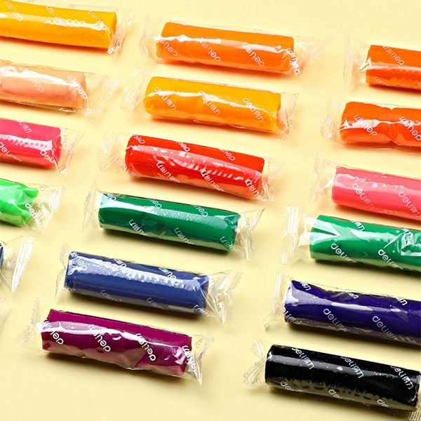 Hộp Đất Nặn 24 Màu Kèm 7 Khuôn Ngẫu Nhiên - Deli 7031-HO - Màu Hồng